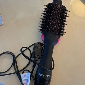 Revlon Salon One-Step Hair Dryer and Volumizer Hot Air Brush